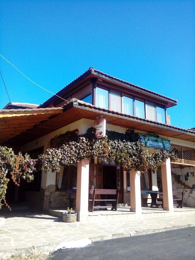 Guest House Ambrozia Kotel Exteriér fotografie